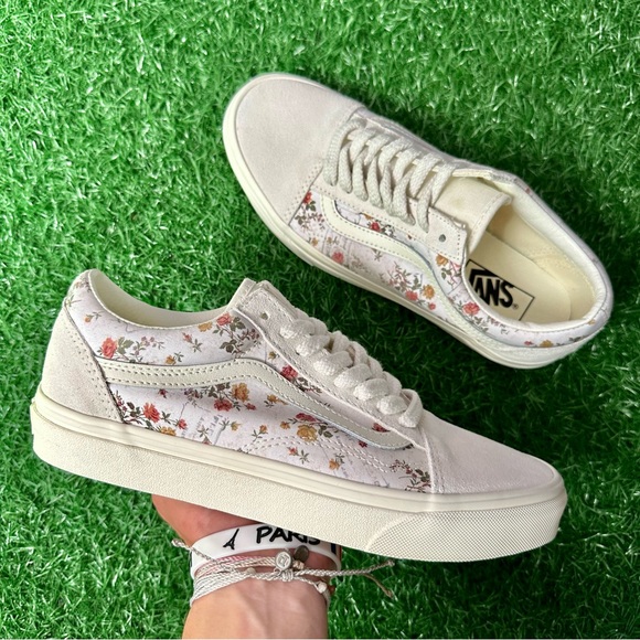 Vans Shoes - Vans Old Skool Vintage Floral